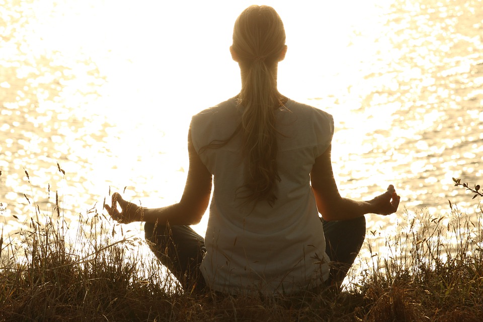 Here's a quick way to learn the basic principles of yoga